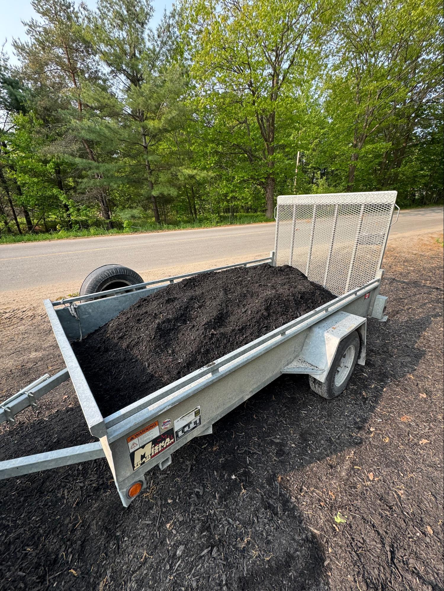 Mulch delivery for landscaping